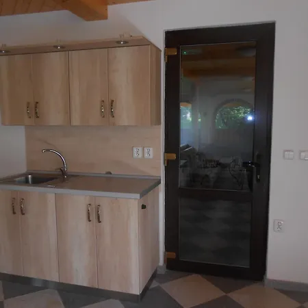 U Jeníka Apartmán Dobrinsko